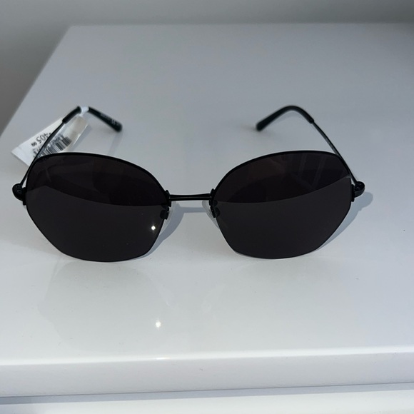 Balenciaga sunglasses - Picture 1 of 5